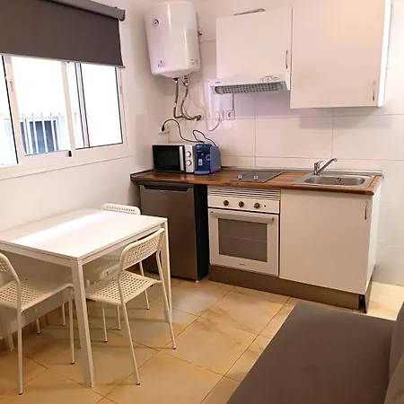 Larios Apartment *